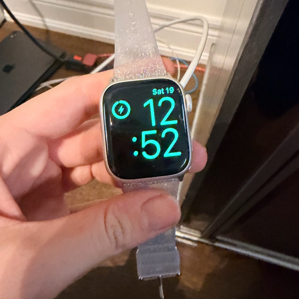 Apple Watch Series 7 Starlight Aluminum Case 41mm With Apple bands Working Order - Picture 14 of 14